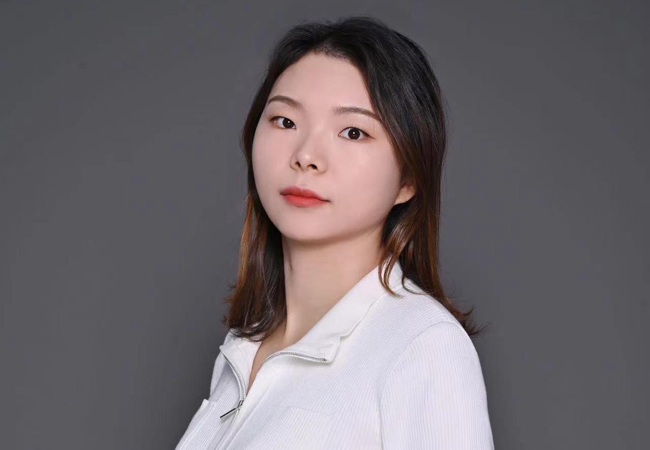 宛云霞-設計商務